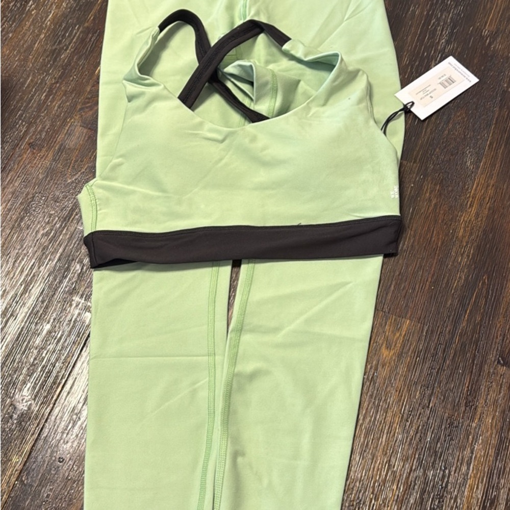 WeWoreWhat Mint and Black Sports Bra Set